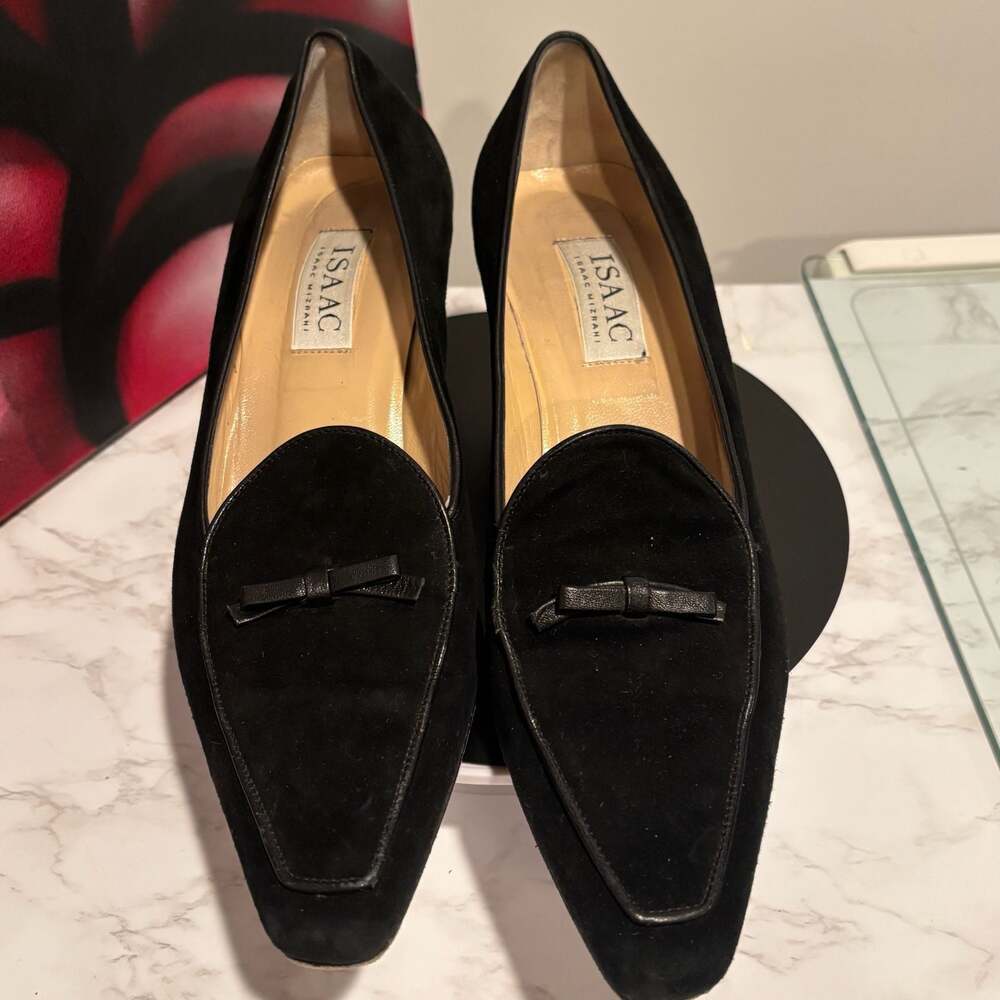 Isaac Mizrahi Black Suede Bow Kitten Heel Shoe Size 8 - Picture 10 of 11